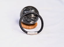 Load image into Gallery viewer, Clasp Leather Bracelet